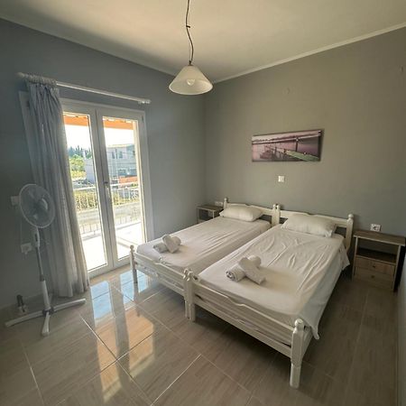 Telis Apartments Two Roda  Exterior photo